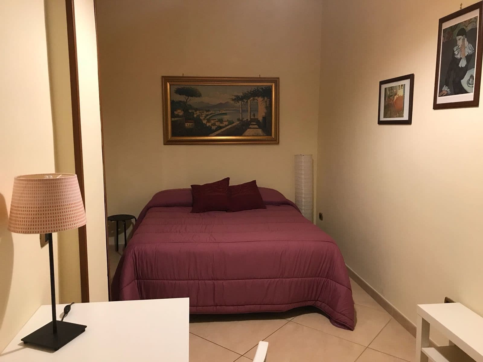 Casa Family & Friends Bed & Breakfast ซาแลร์โน ภายนอก รูปภาพ